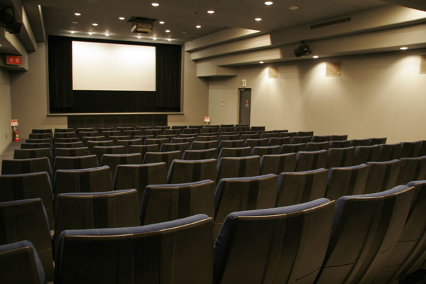 cine18.jpg